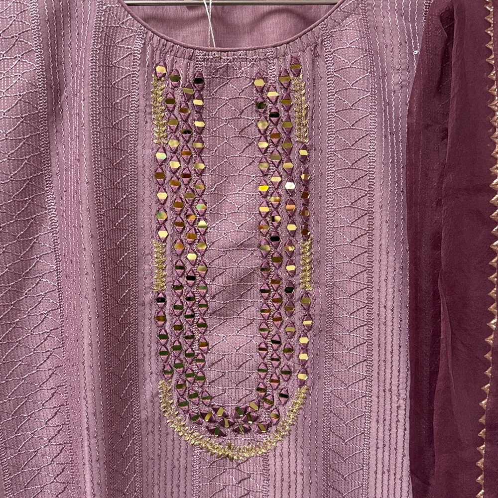NWT Pakistani Indian Elegant Purple lavender Embroidered Kurta Set - Picture 6 of 9